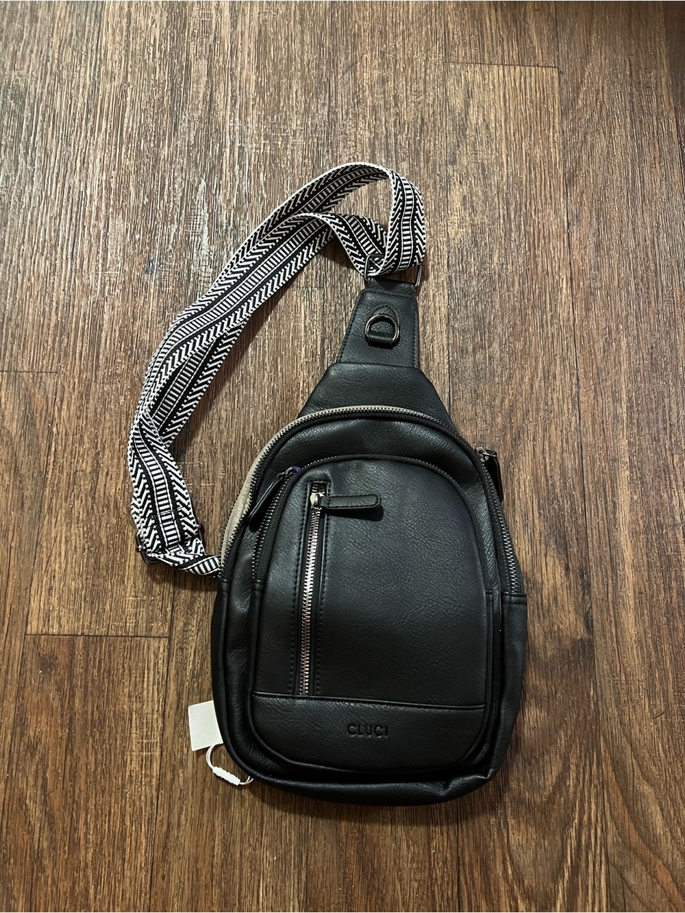 Black Sling Crossbody Bag 🖤